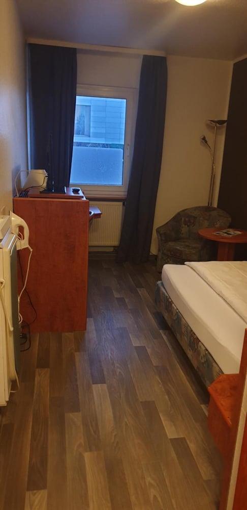 Residenz Hotel Eurostar Dusseldorf Bagian luar foto